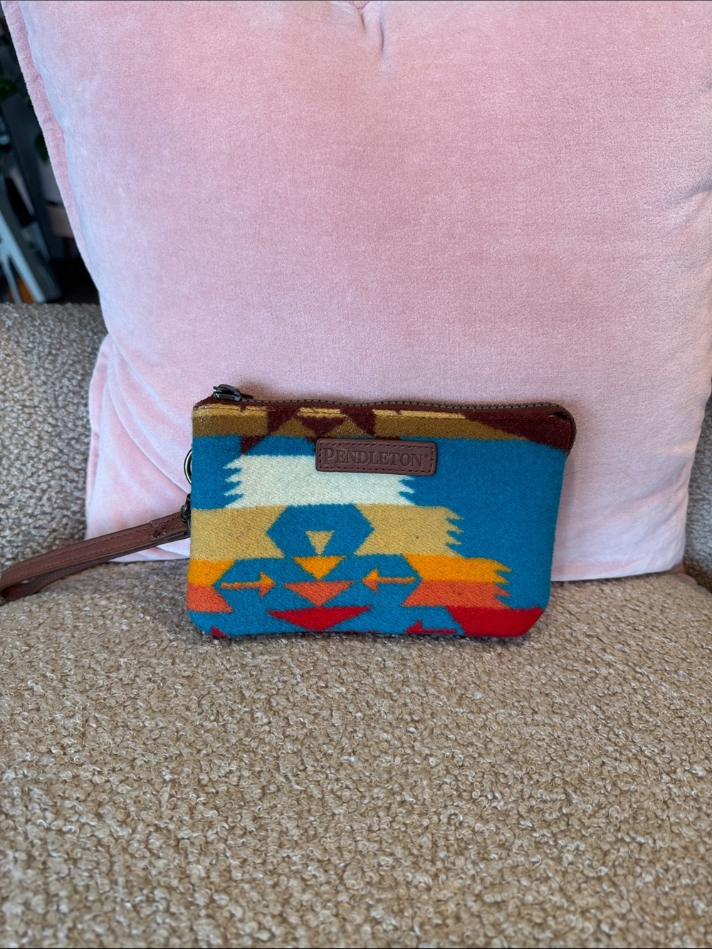 Pendleton Wool Wristlet Pouch Southwestern Print Leather Trim Boho Western